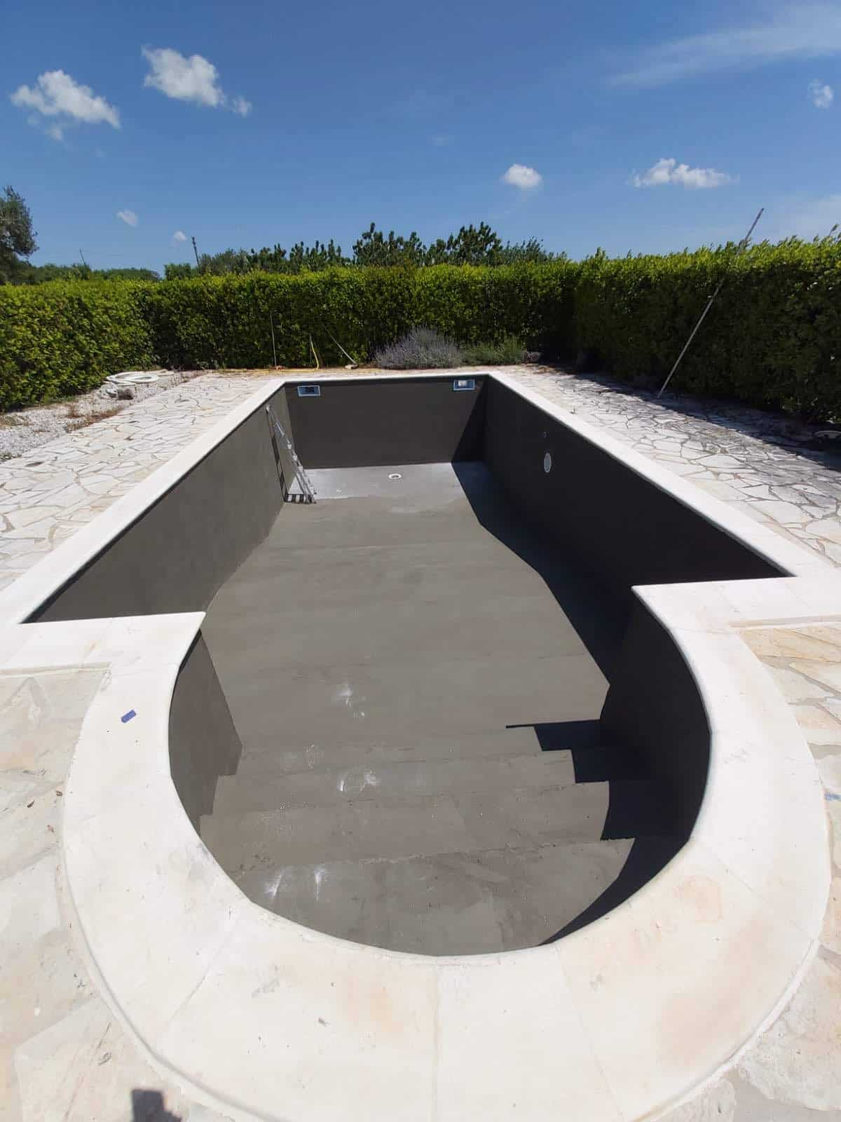 Paint, Mosaic,Tiles pool revitalisation